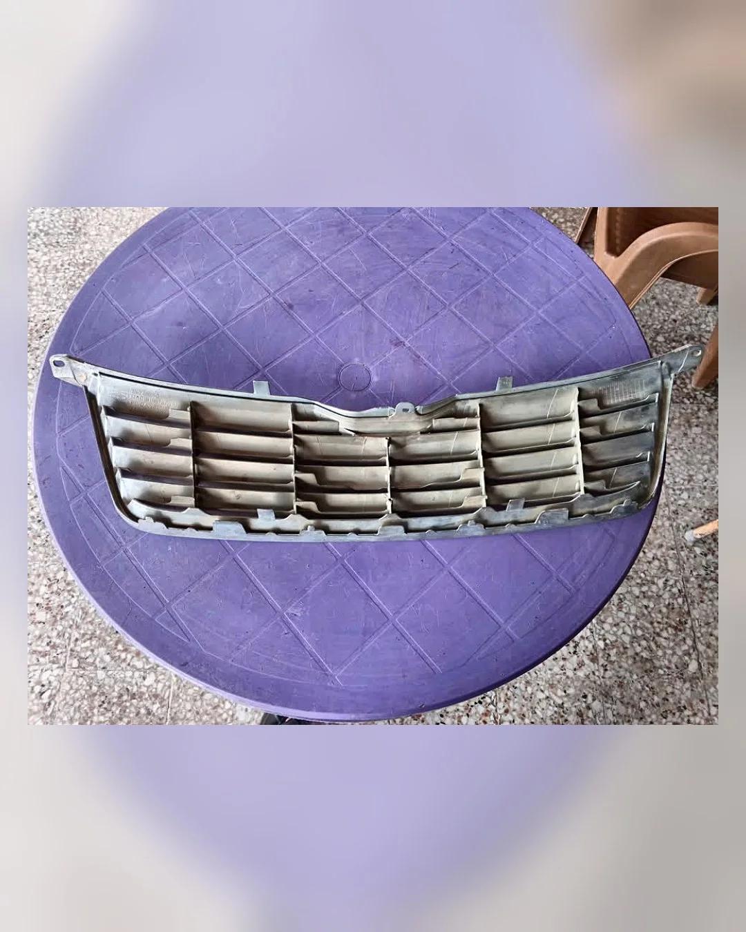 شبكة أمامية تويوتا كورولا E120 2005-2006 — استيراد
