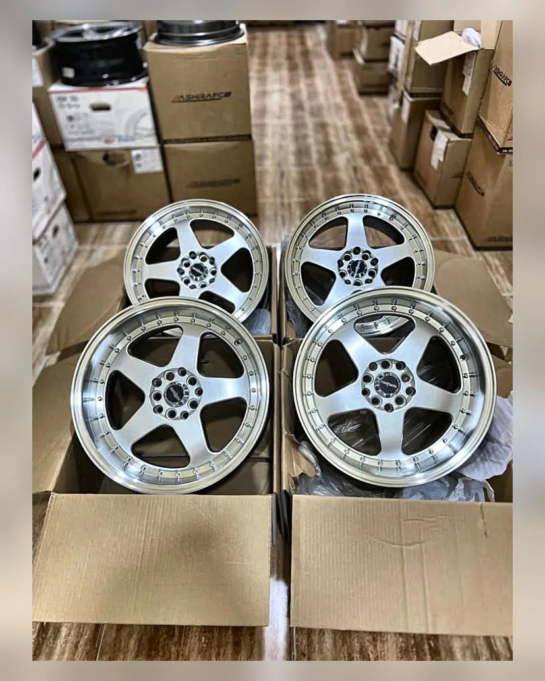 طقم جنوط Rotiform 17 بوصة 5×114/100 (7.5 أمامي / 8.5 خلفي) — جديد بالكرتونة