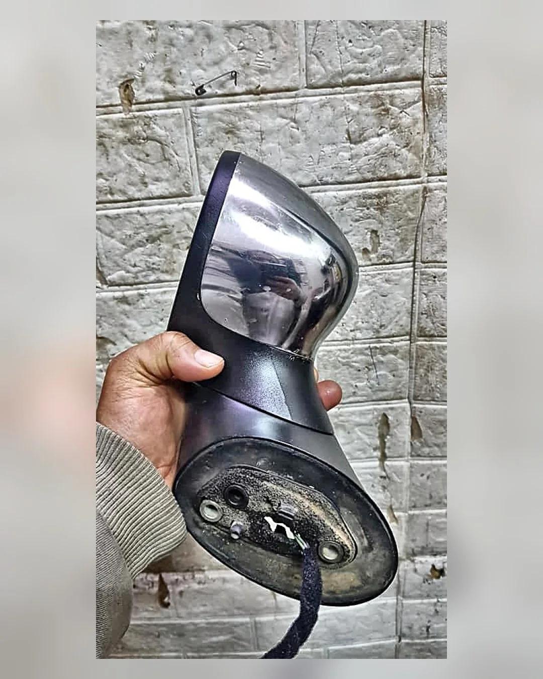 مراية جنب شمال فيات بونتو 2015 — استيراد