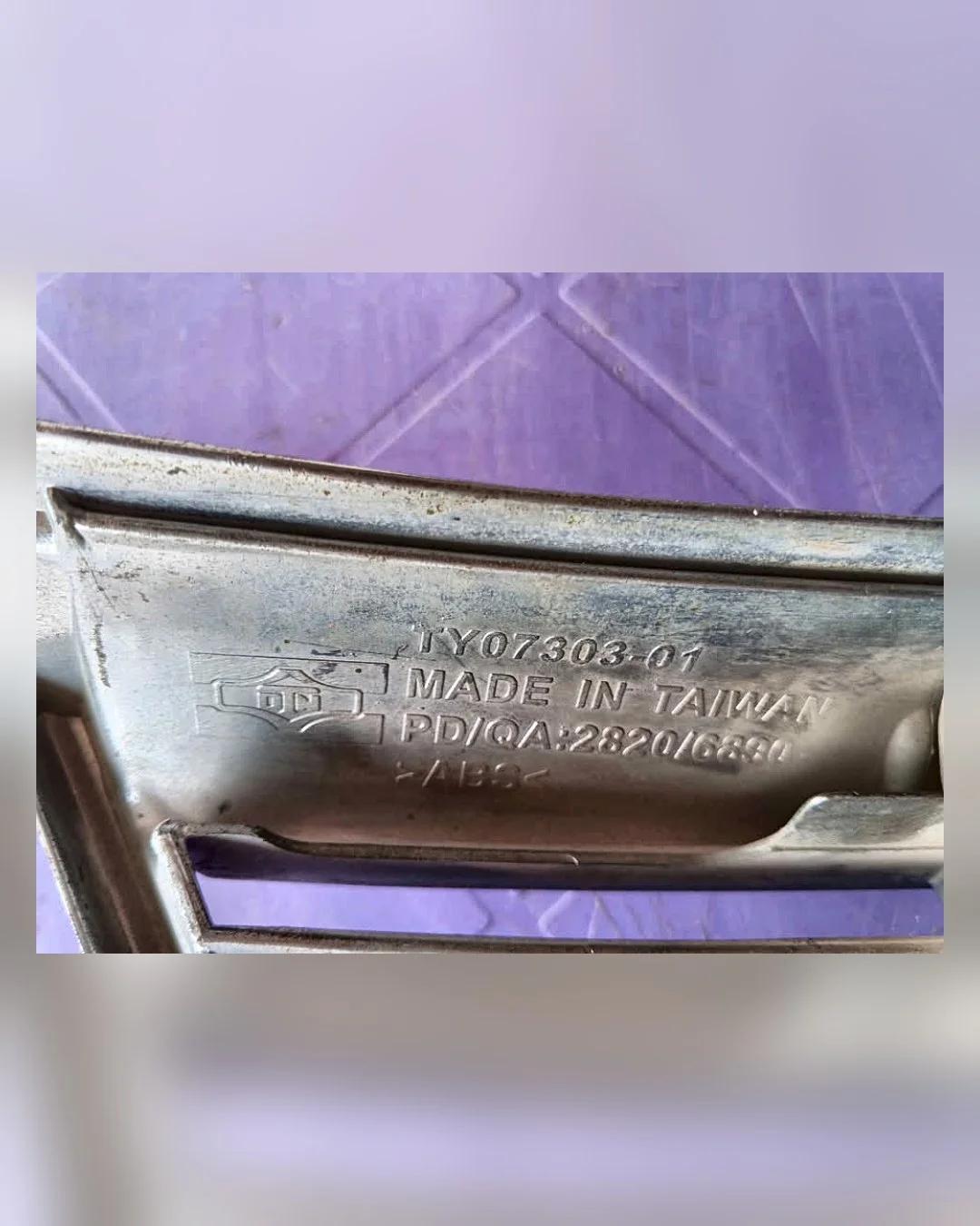 شبكة أمامية تويوتا كورولا E120 2005-2006 — استيراد