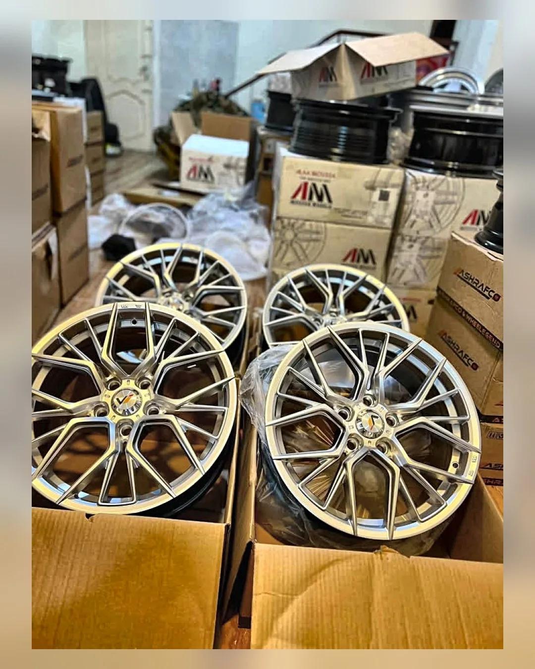 طقم جنوط Spider 17 بوصة 5×114 7.5J — جديد بالكرتونة