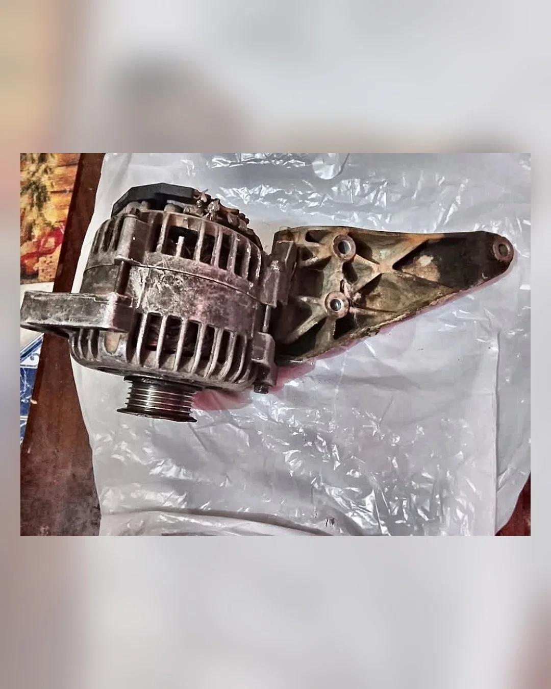 دينامو بالقاعدة دايو لانوس — استيراد