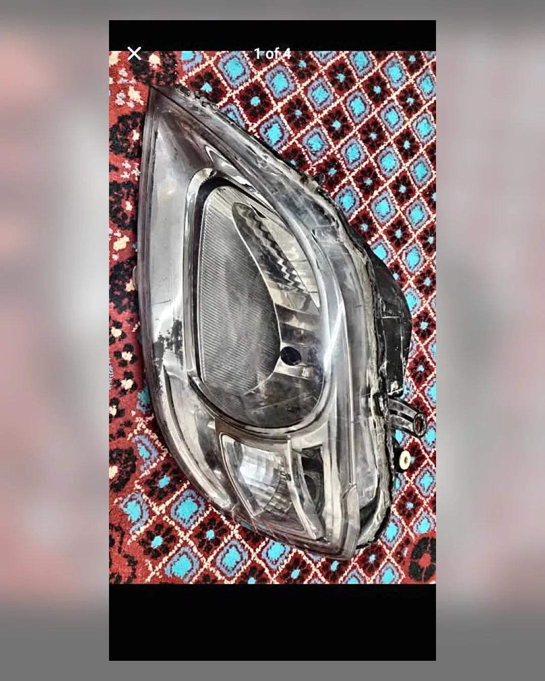 فانوس يمين أمامي رينو لوجان