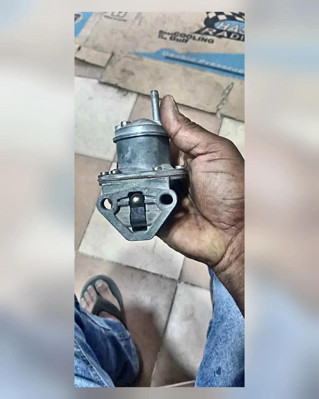 طلمبة بنزين ميكانيكية فيات 126 / 500