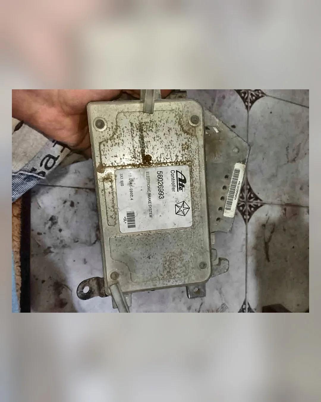كنترول ABS فرامل جيب جراند شيروكي ZJ 1998 — استيراد