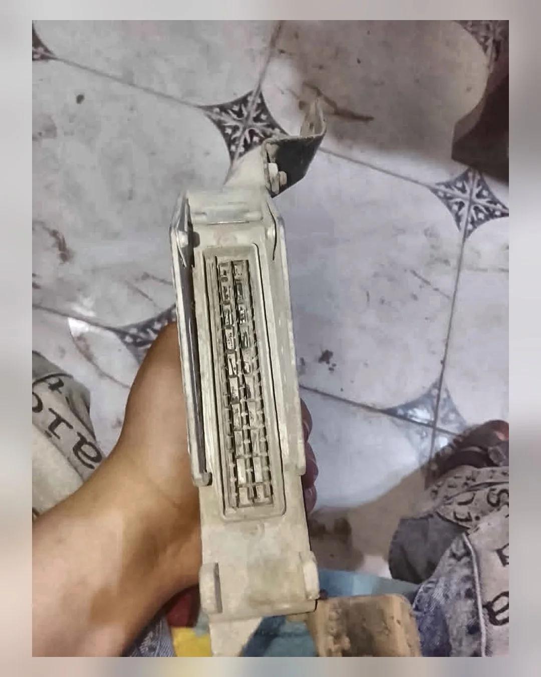 كنترول ABS فرامل جيب جراند شيروكي ZJ 1998 — استيراد