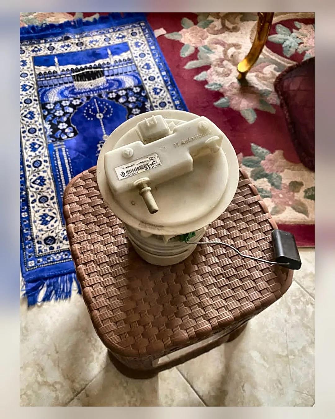 طلمبة بنزين أصلي رينو داستر / لوجان (تحتاج قلب) — استيراد
