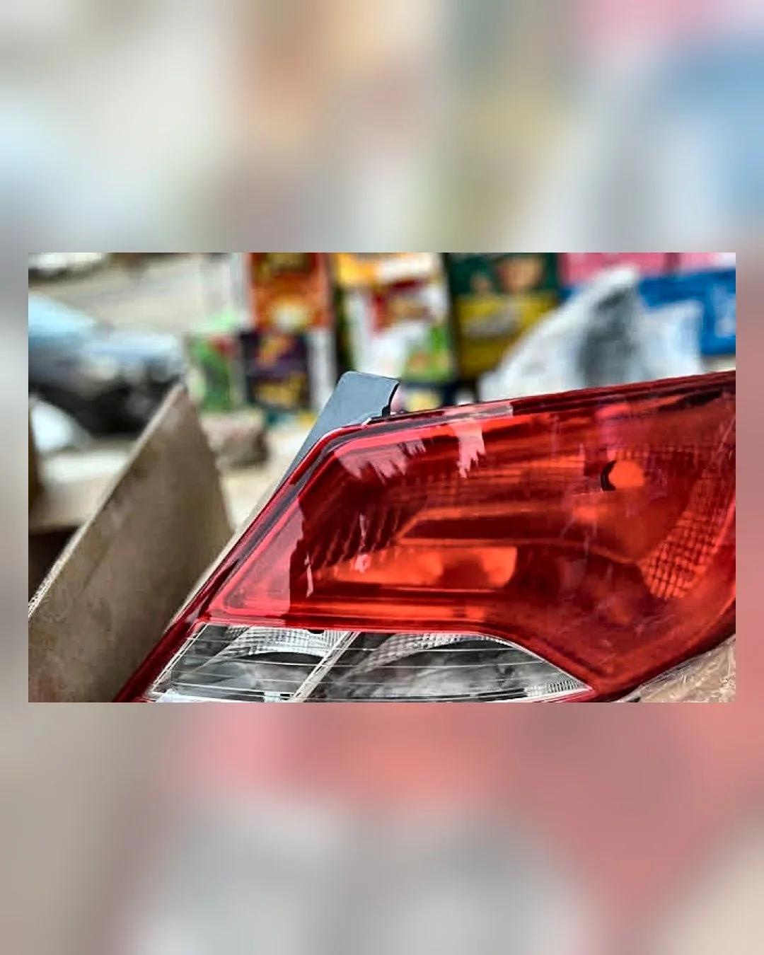 فانوس خلفي أكسنت RB الشكل الجديد