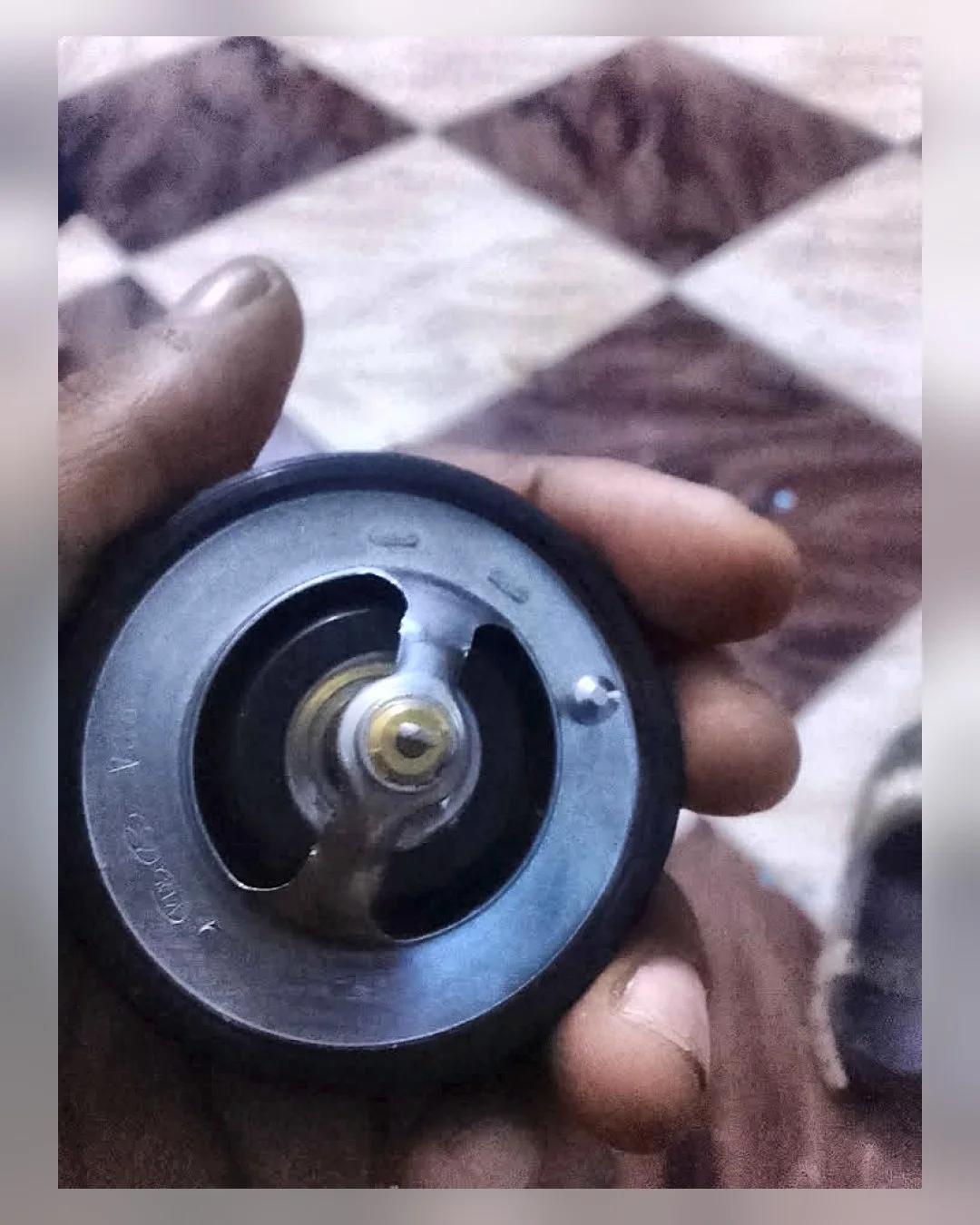 طلمبة بنزين + ثرموستات هيونداي — جديد