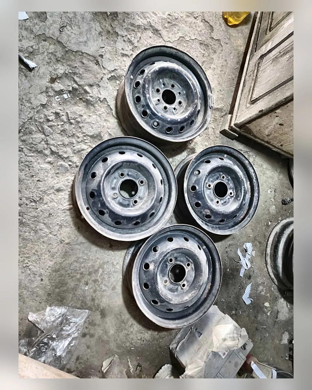 4 جنوط حديد 13 بوصة بيجو — استيراد