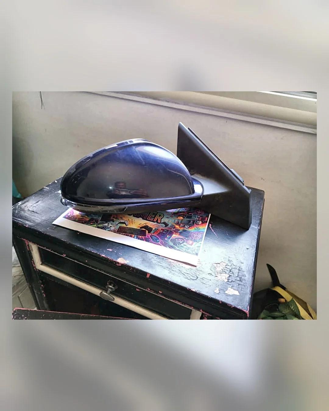 مراية جنب يمين شيري أريزو — استيراد