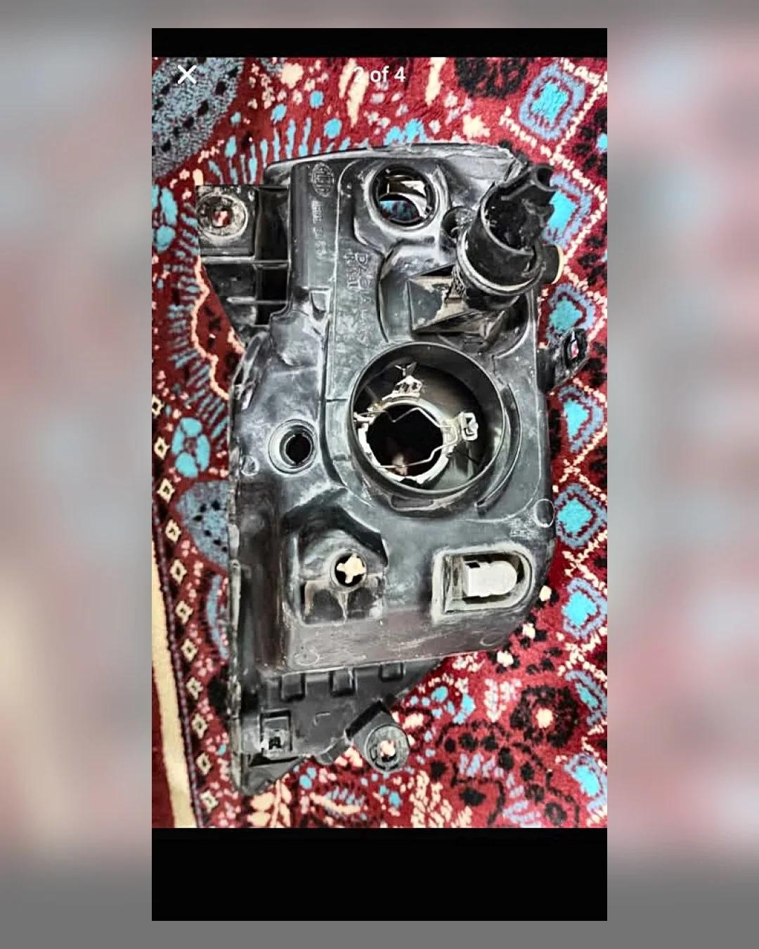 فانوس يمين أمامي رينو لوجان