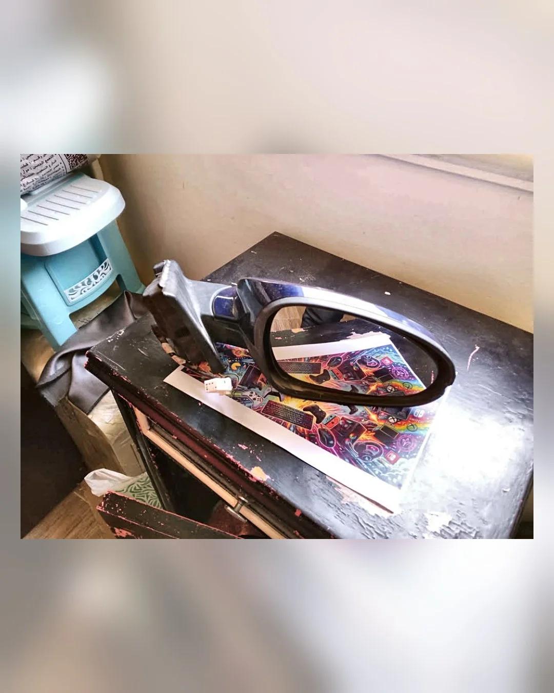 مراية جنب يمين شيري أريزو — استيراد