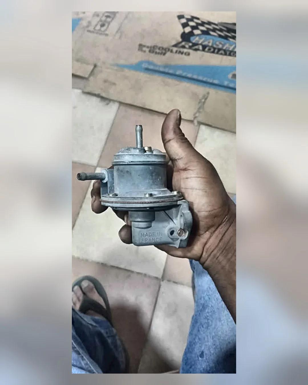 طلمبة بنزين ميكانيكية فيات 126 / 500
