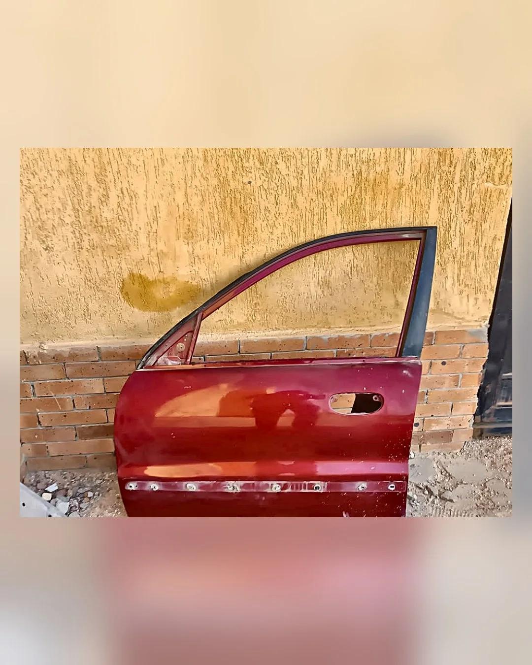 باب السائق دايو لانوس 2 — استيراد